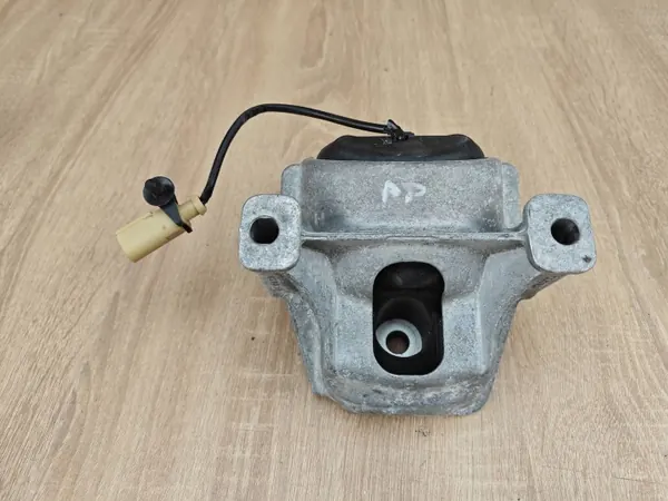 Moottorin tuki OEM 8R0199381B Audi A6 C7 2.0 TDI image 4