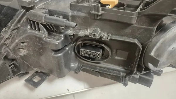 Faros izquierdo Audi A4 B8 Lift 8K0941031C image 5