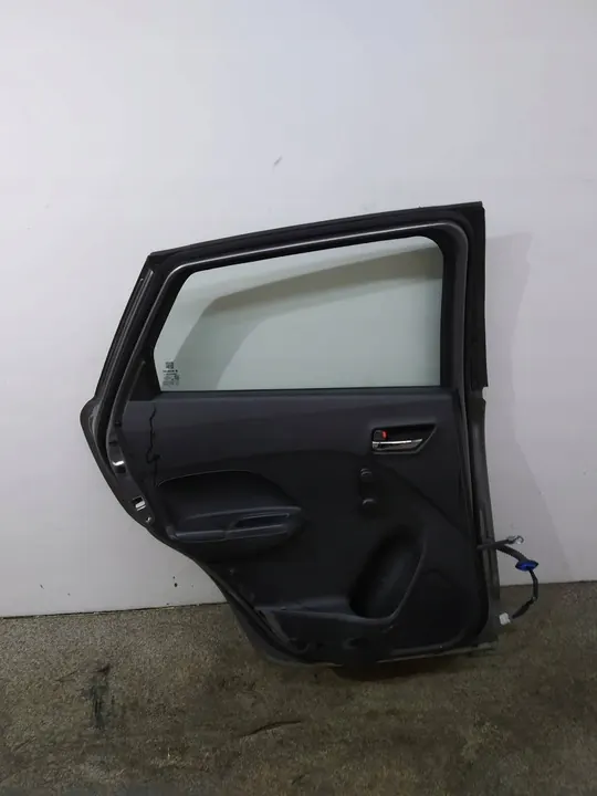 Vänster bakdörr grå Suzuki Baleno II (2015-2022) OEM image 7