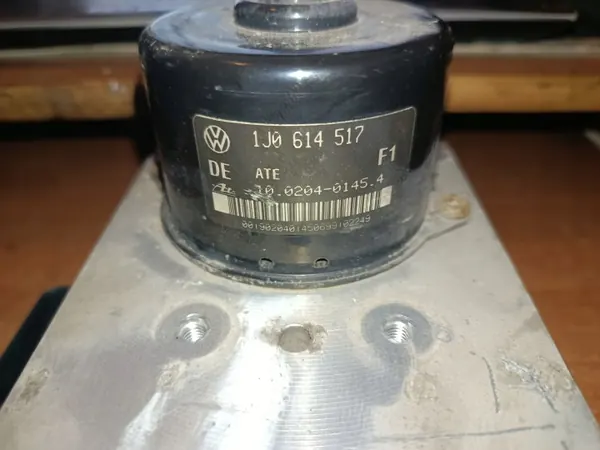 ABS-pomp OEM 1J0614517 voor VW New Beetle I image 3