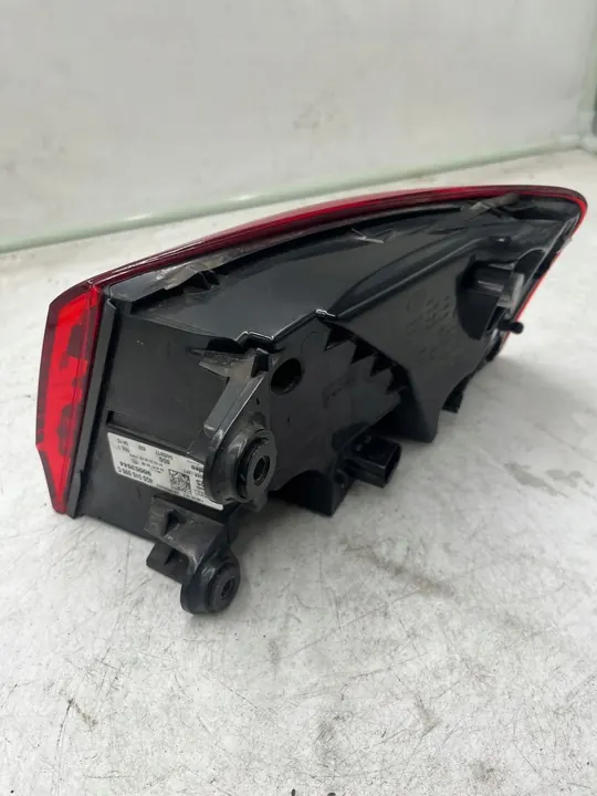 Lámpara trasera izquierda Audi A6 C7 Sedan Lift image 5