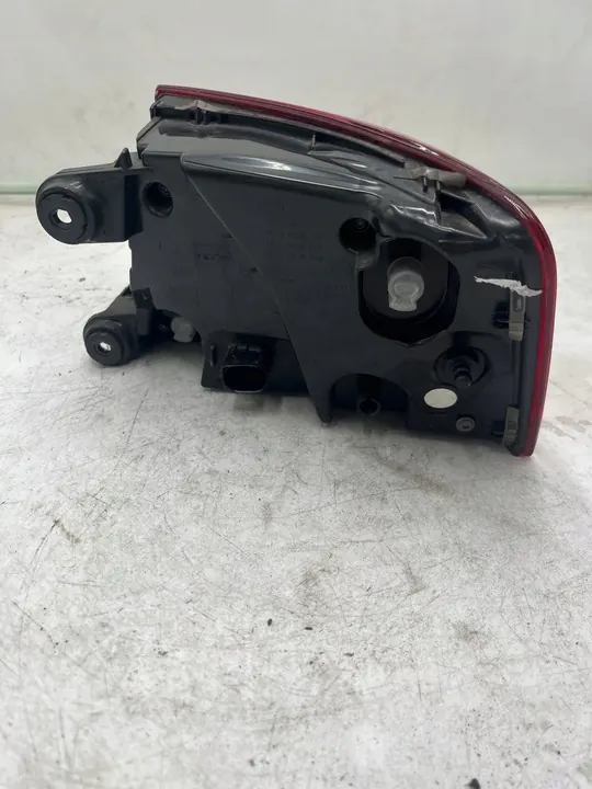Lámpara trasera izquierda Audi A6 C7 Sedan Lift image 6