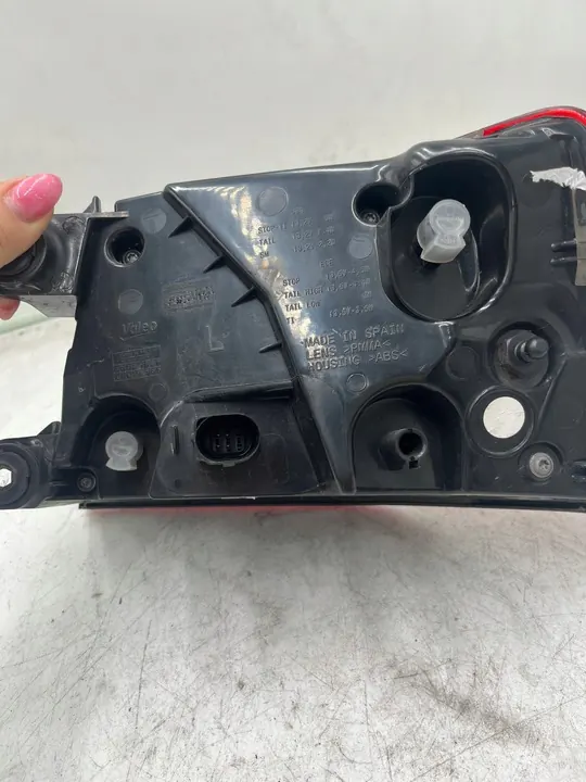 Lámpara trasera izquierda Audi A6 C7 Sedan Lift image 7