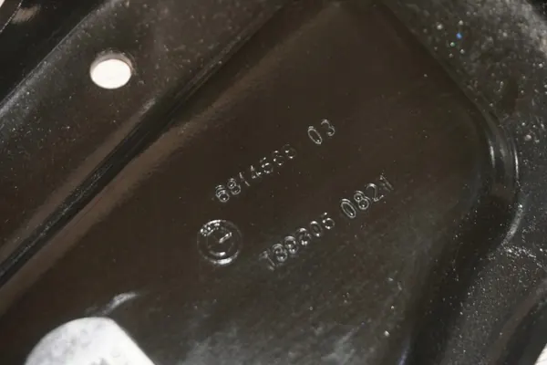 Suporte de Radiador BMW OEM 6814568 para G20 G21 image 3