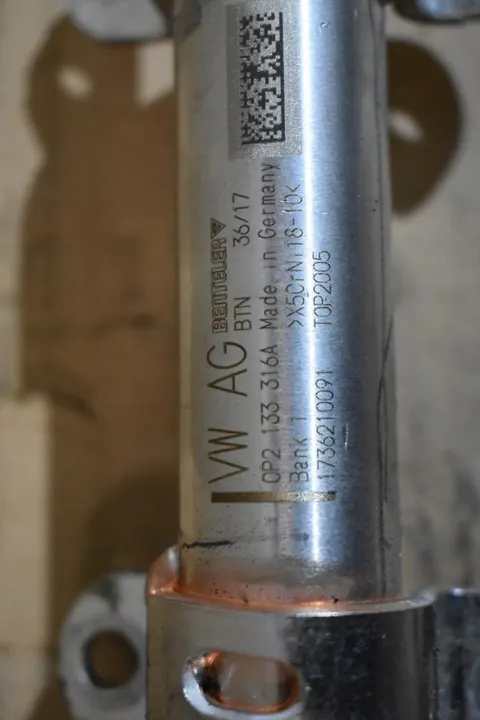 Rampe d'injection Audi Porsche 1 image 2