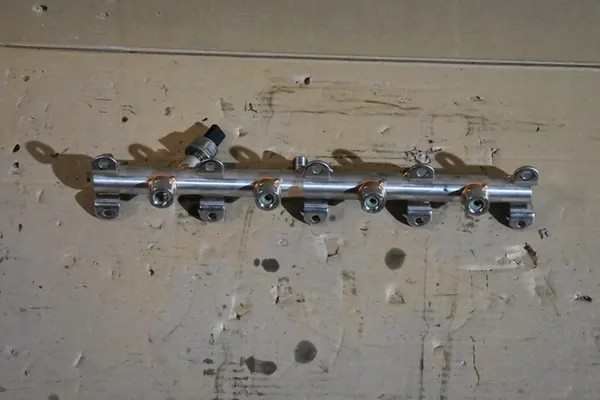 Rampe d'injection Audi Porsche 1 image 3