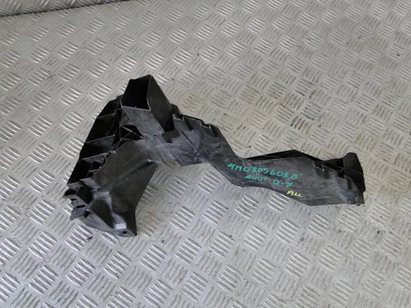 Glissière de fixation phare Audi Q7 OE 4M0805608B côté droit image 3