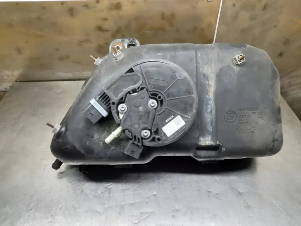 Gebruikte AdBlue-tank OEM 7212607 voor BMW F10/F11 image 2
