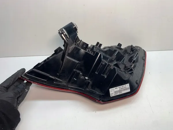 AUDI Q8 E-TRON Lámpara LED trasera izquierda 4KE945091D image 6