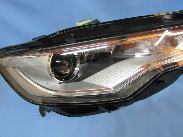 Rechtes Audi A6 C7 4G0 LED Bi-Xenon Licht image 4