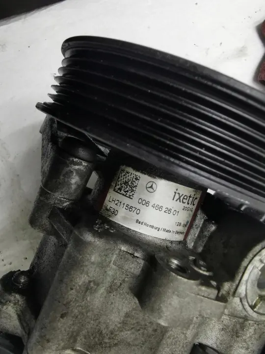 Mercedes W212 2.2 CDI Högtryckspump OEM 64662601 image 7