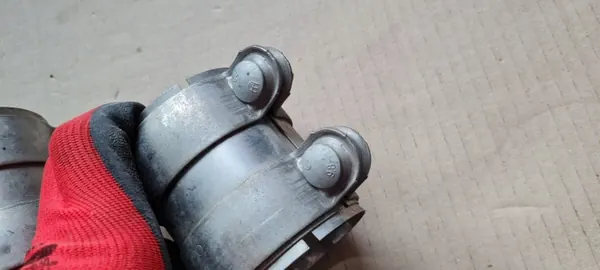 Pakoputken pidike OEM 8W0253141 Audi SQ8 RSQ8:lle image 10