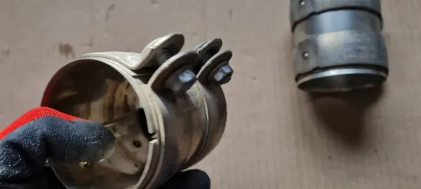 Pakoputken pidike OEM 8W0253141 Audi SQ8 RSQ8:lle image 5
