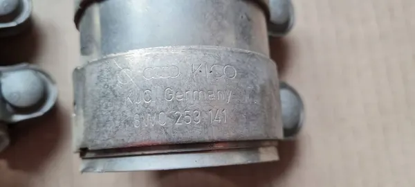 Pakoputken pidike OEM 8W0253141 Audi SQ8 RSQ8:lle image 8
