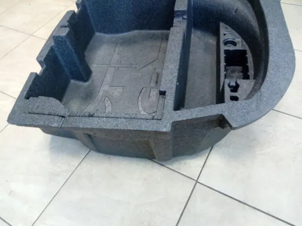 OEM 5E3863957 Espuma de Maletero para Skoda Octavia IV image 5