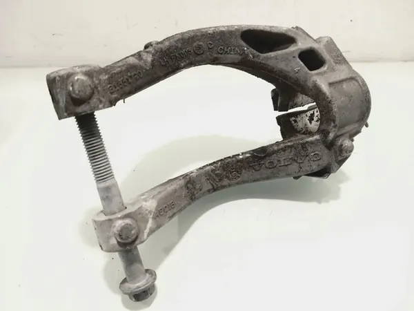 VOLVO S90 V90 Vasemman Etuiskunvaimentimen Kiinnike 31681720 image 2