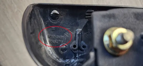 TRAFIC II VIVARO A PRIMASTAR Luz de Registro Esquerda 8200434687 image 5