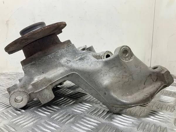 Snodo posteriore sinistro AUDI A3 SPORTBACK 2.0L benzina 5Q0505435J image 5