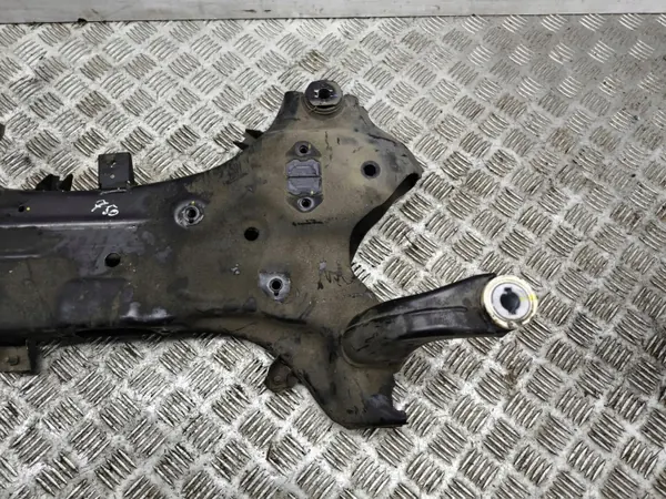 Kia Niro 2019 Voorste hulpframe OEM 62401G5100 image 4