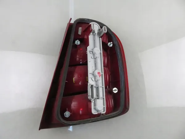 Luz Trasera Izquierda Skoda Fabia 6Y6945095D 6Y6945111B image 2