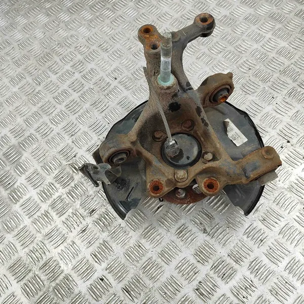 TOYOTA AURIS COROLLA RAV4 C-HR Vite dell'asse posteriore destro OE 90105-12350 image 2