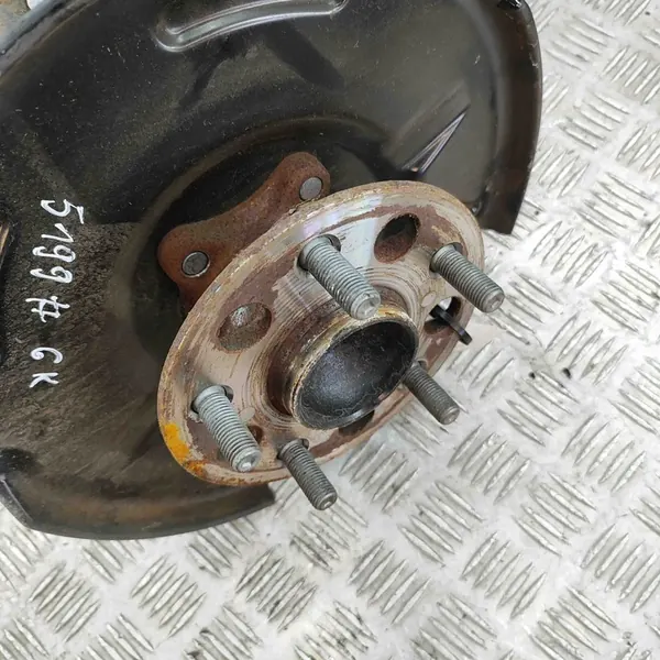 TOYOTA AURIS COROLLA RAV4 C-HR Vite dell'asse posteriore destro OE 90105-12350 image 3