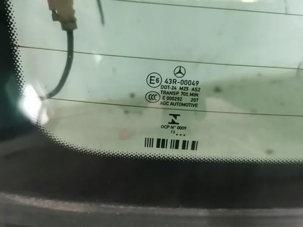 OEM-värmd bakkarossruta för Mercedes E-klass W212 Sedan image 7