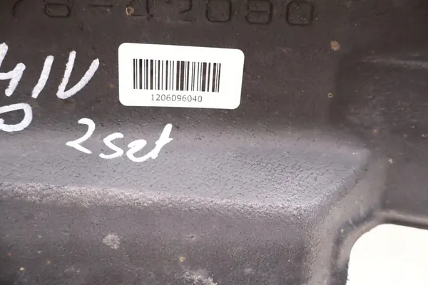 Toyota OE 53876-42090 Front Left Wheel Arch image 7