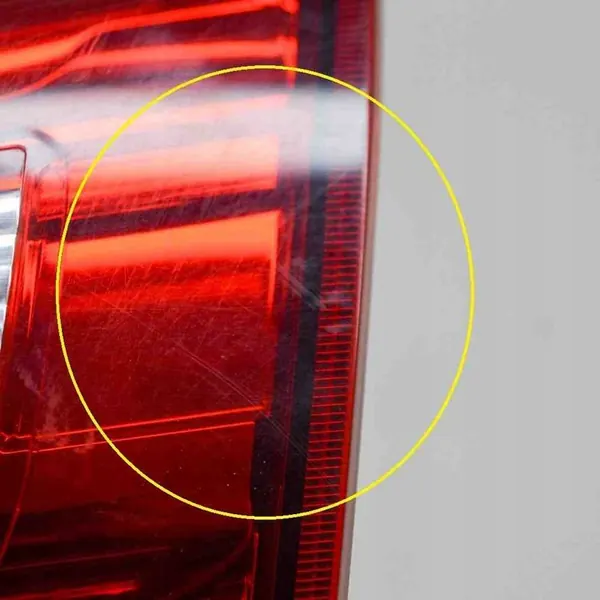 Lámpara Interior Trasera Derecha Mitsubishi ASX 2010- OE image 6