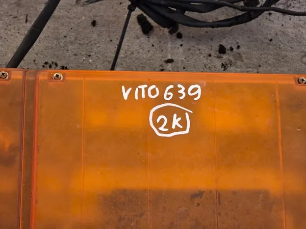 Barre d'avertissement toit VITO VIANO W639 Strobe 2K image 4