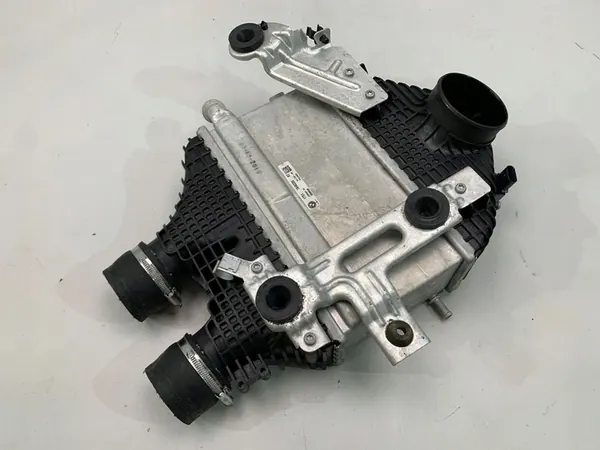 BMW M2 M3 M4 F80 F82 F83 F87 Intercooler image 3