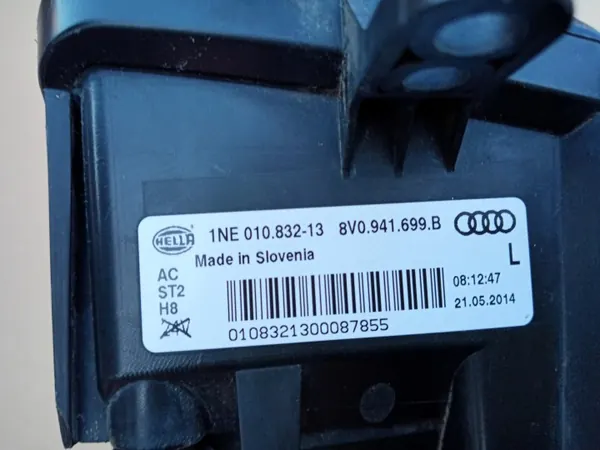 Audi A3 Linker Halogeenkoplamp OEM 8V0941699B image 5