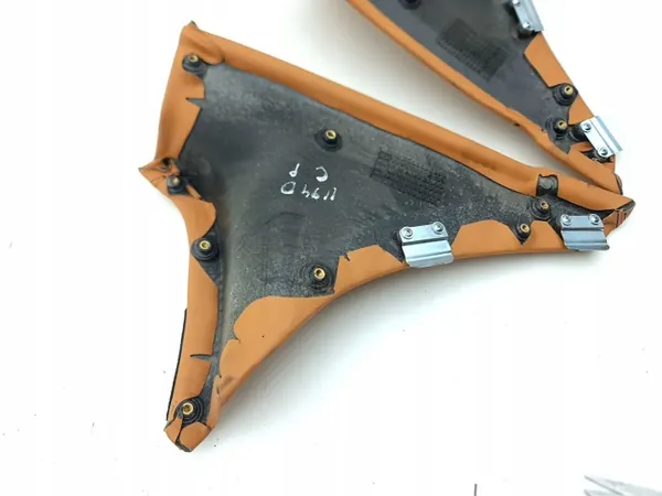Cubierta lateral del túnel Maserati Quattroporte 2008 OEM AMD191091 image 6
