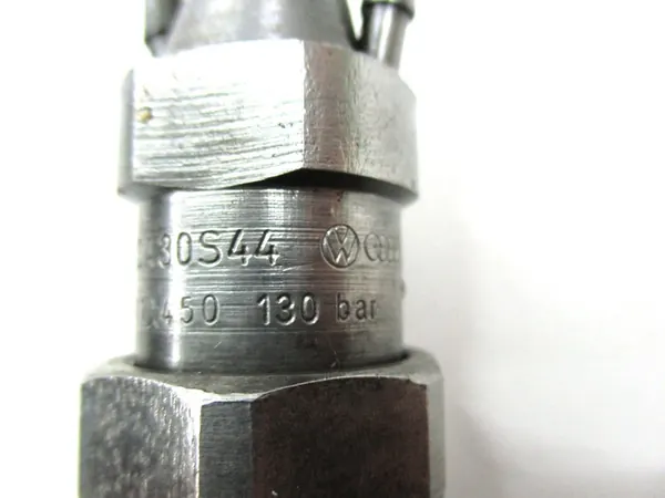 Iniettore AUDI 80 B2 VW GOLF MK1 1.6 D image 7