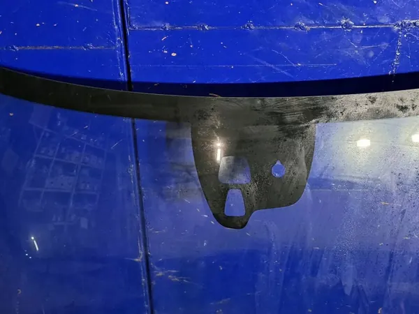 Begagnad Volvo OE framruta OEM 31327376 image 3