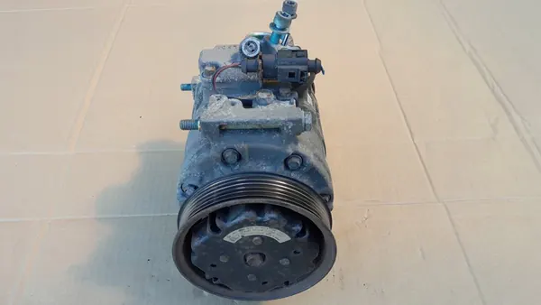 Compressore Aria Condizionata Audi A6 C5 3.0 ASN V6 4B0260805H image 3