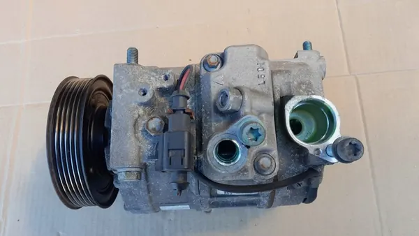 Compressore Aria Condizionata Audi A6 C5 3.0 ASN V6 4B0260805H image 7