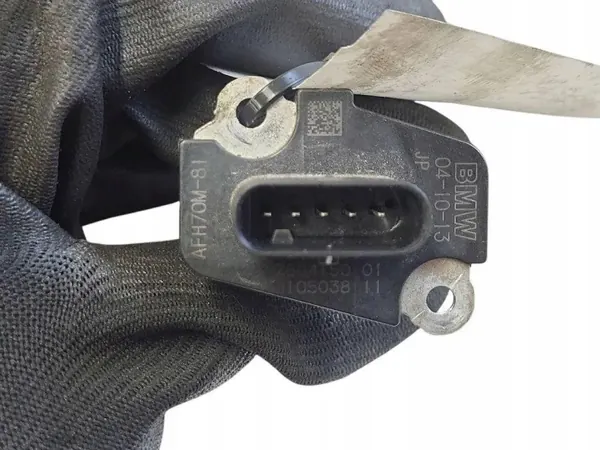 Sensor de Flujo de Aire BMW OEM 780415001 Usado image 3