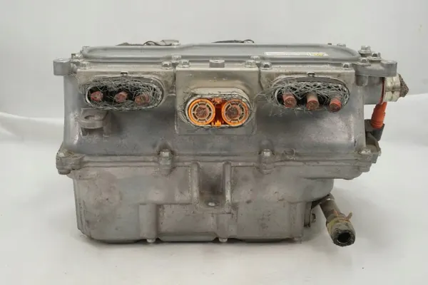 Mitsubishi Outlander Wechselrichter 9410A078 - Gebraucht image 2