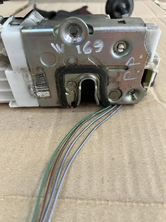 MERCEDES W169 HÖGER FRAMLÅS A1697202835 image 2