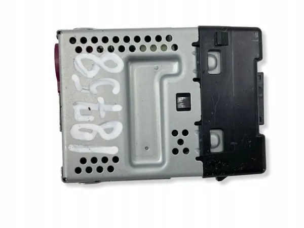 Prise USB Volvo XC90 OEM 31407038 - Occasion image 5