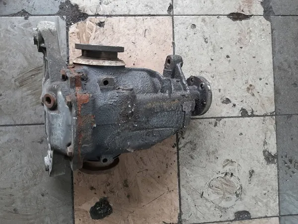 Diferencial trasero BMW E39 2.8 B 1214311 image 2