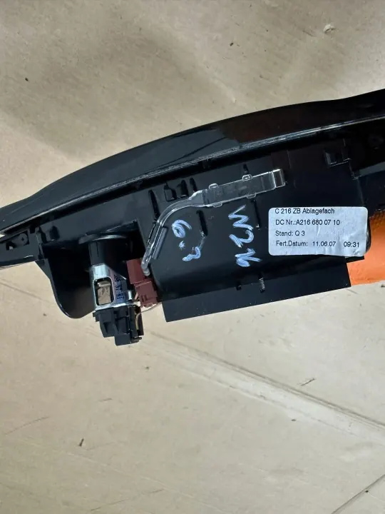 Cendrier OEM A2166800710 pour Mercedes CL W216, C216 image 9