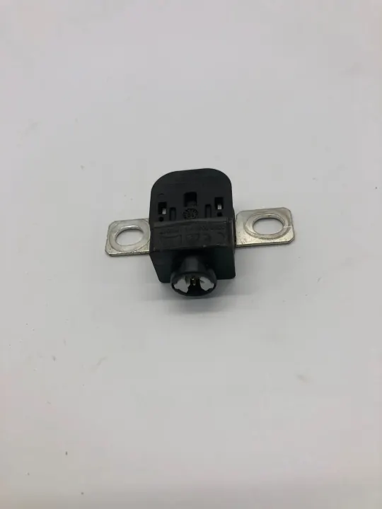Säkring Mercedes-Benz OEM N000000008776 - Begagnad image 2