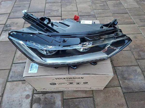 VW Passat B8 Oikea Etuvalaisin 3G1941114A image 2