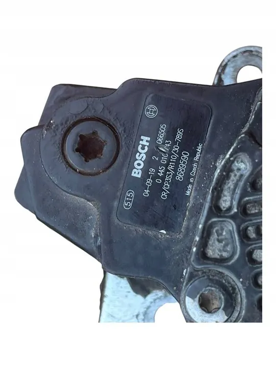 Volvo OE 8689590 brandstofpomp image 4