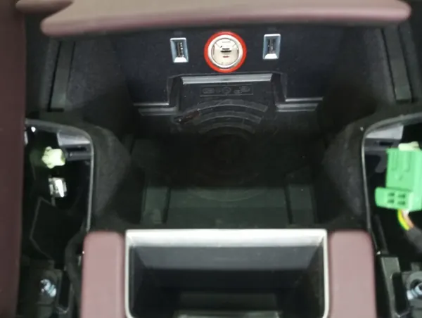 Túnel central Citroen DS9 image 2