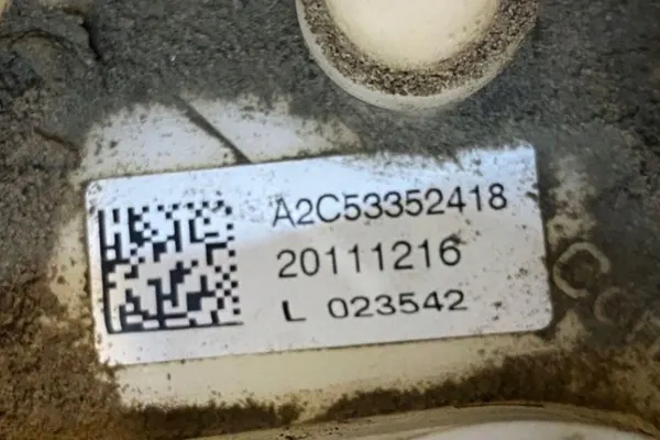 Brandstofpomp VW TOUAREG 3.0L 2012 image 9