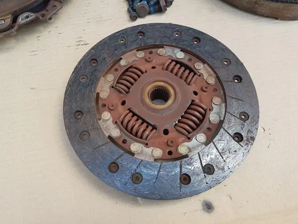 Conjunto de Embreagem Completo / Audi A2 1.4 TDI AMF 75CV / Funcional image 8