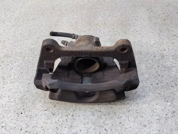 OEM 67987G Vänster frambromsok för Skoda Superb III image 2